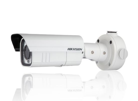 海康威视DS-2CC11A7P  700TVL筒型摄像机